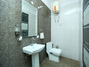 OYO 4029 Cosy Tree Rooms - Bagno