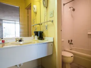 121 Motel Henderson - Salle de bain