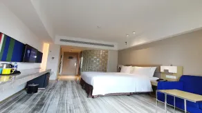 Holiday Inn Express Shenyang Tawan by IHG - Room