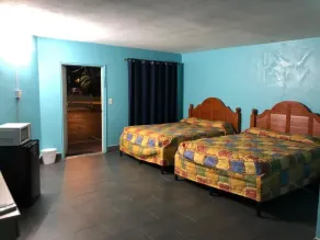 Slumberland Motel - Chambre