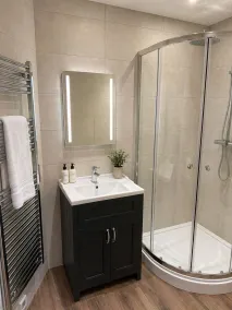 The Hurt Arms - Baño