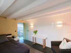 Haus in Bewegung - Camera