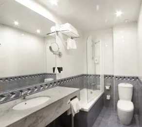 Hotel Garbí Millenni - Salle de bain