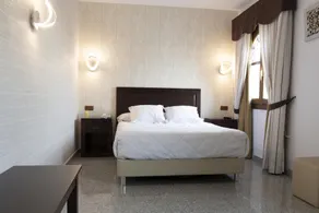 Hotel Plaza Del Castillo - Chambre