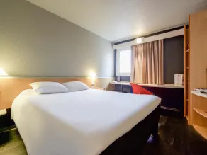 ibis Pau Lescar - Room