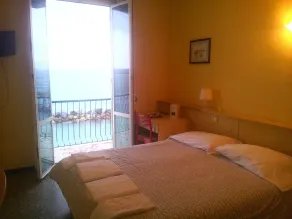 Hotel San Pietro Chiavari - Chambre