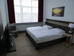 Ruhr Inn Hotel - Room