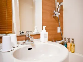 Ochanomizu Hotel Juraku - Bathroom