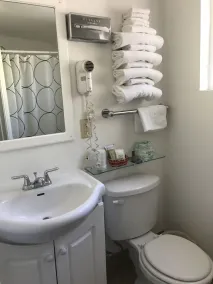 Apex Inn - Room