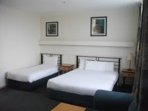 Overlander Hotel Motel - Habitación