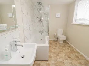 Awelon - Bathroom