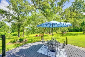 Near Table Rock Lake: Family Home w/ Deck & Views - Interiør