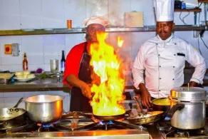 Breeze Hotel Nyahururu - Restaurant