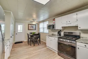 Walk to River: Oacoma Home w/ Dog-friendly Yard! - Innenbereich