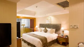 Crowne Plaza Qingdao by IHG - Room