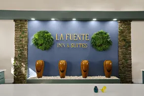 La Fuente Inn & Suites - Réception