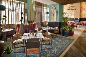 Mövenpick Hotel Tahlia Jeddah - Restaurant