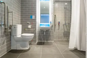 Holiday Inn Express - Bodmin - Victoria Junction by IHG - Bathroom