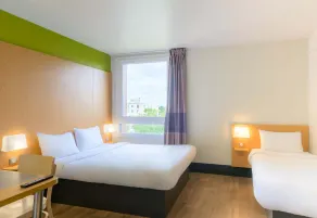 B&B HOTEL Marne-la-Vallée Torcy Gare 3 étoiles  - Værelse