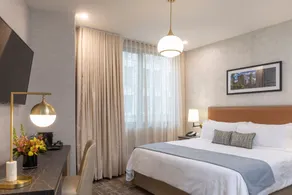 Broadway Plaza Hotel - Chambre