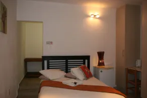 Villa-Candilabra Guesthouse - Zimmer