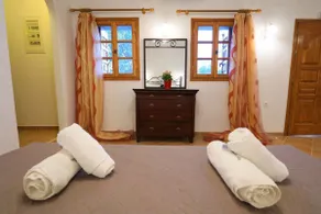 Filoxenia by Grispos Villas - Room