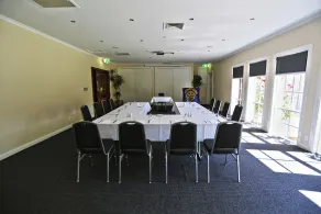 Quality Hotel Melbourne Airport - Business center