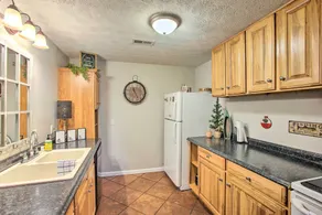 Albany Home < 1 Mi to Dale Hollow Lake! - Interior