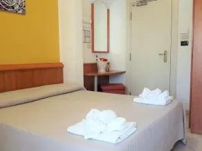 Hotel BENGASI Marina Centro - Værelse