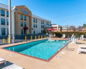 Comfort Inn & Suites LaGrange East - Piscine