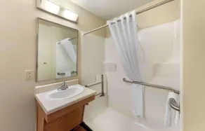 Studio 6 Extended Stay Birmingham Pelham  AL - Salle de bain