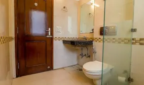 Fabhotel Imperial Inn - Badrum