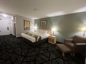 Quality Inn & Suites Loveland - Chambre