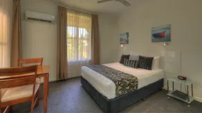 Heritage River Motor Inn - Room