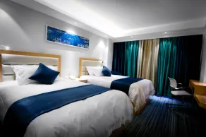 Lyz Business Hotel - Room