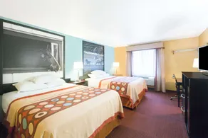 Super 8 by Wyndham Richmond - Chambre