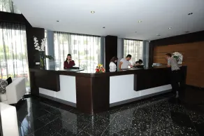 Rive Hotel - Réception