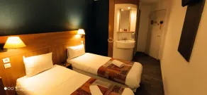 Glisy Hôtel - Værelse