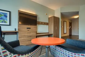Holiday Inn Express & Suites - Charlotte - South End by IHG - Room