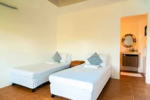 Marina del Sol Resort & Yacht Club - Chambre