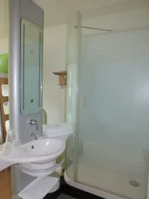 ibis budget Romorantin - Salle de bain