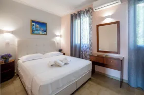 Corfu Glyfada Menigos Resort 45 - Rom