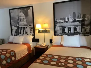 Super 8 by Wyndham Riverside/Kansas City - Chambre