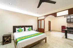 Treebo Grand Royale Eco Residency with Pool - Room