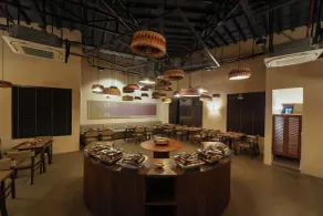 Ekam Kashi - Restaurant