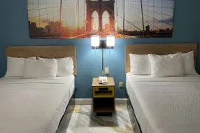 Days Inn by Wyndham Jersey City - Camera