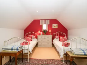 Little Stables Cottage - Rum