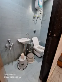 Hotel Rudraksh - Bathroom