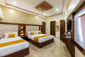 Imperial Hotel Near Haji Ali - Room