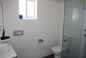 Comfort Inn Robe - Bathroom